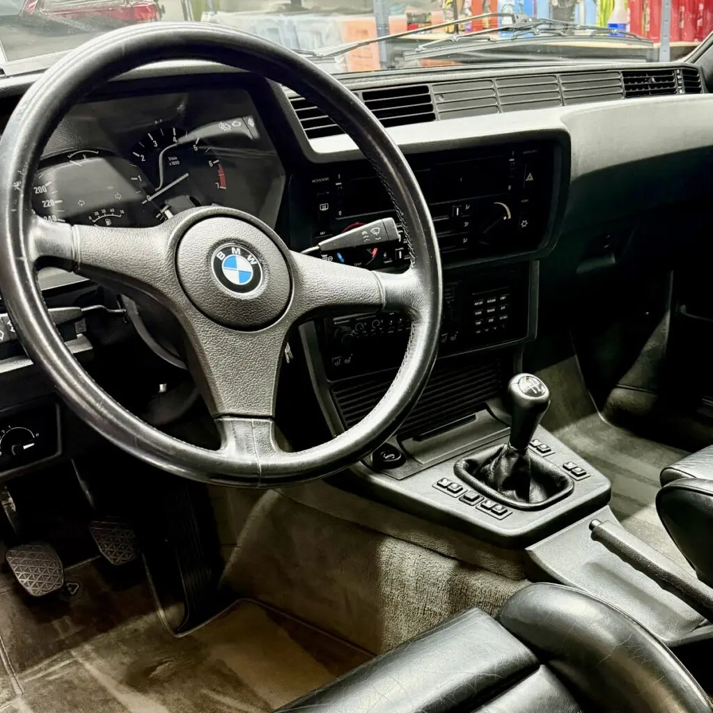 innenreinigung bmw e24