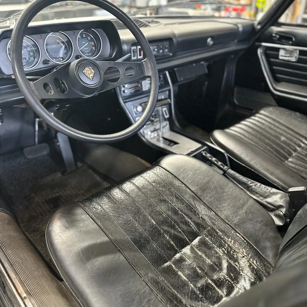 innenreinigung peugeot 504